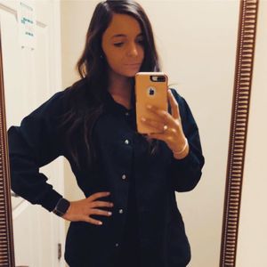 Meet your Posher, Hannah